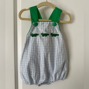 French Knot Gator Bubble